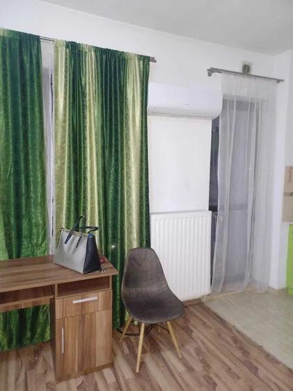 Garsonieră semidecomandată, mobilată în Apărătorii Patriei
