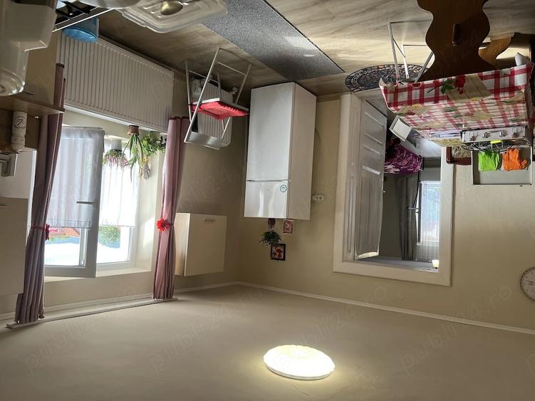 Casă cu 3 camere cu Teren 559 Mp în Central