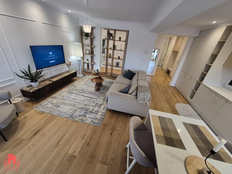 Apartament cu 3 camere semidecomandat, mobilat în Herăstrău
