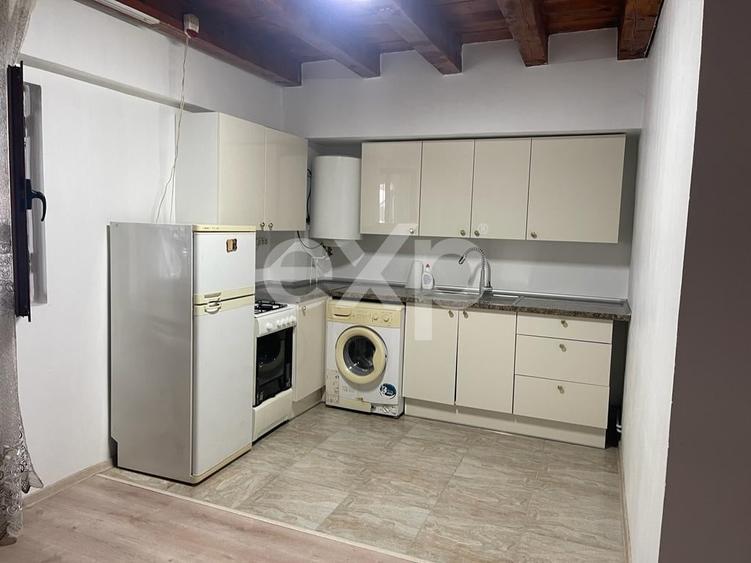 Apartament cu 2 camere decomandat, mobilat în Prundu