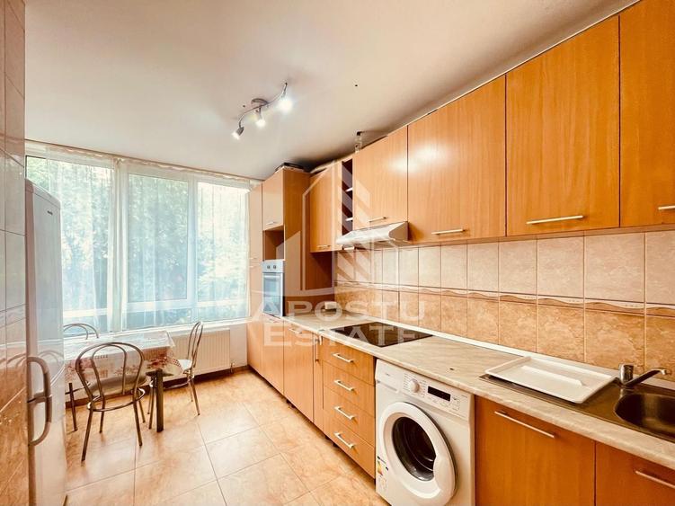 Apartament cu 2 camere decomandat, mobilat în UTA