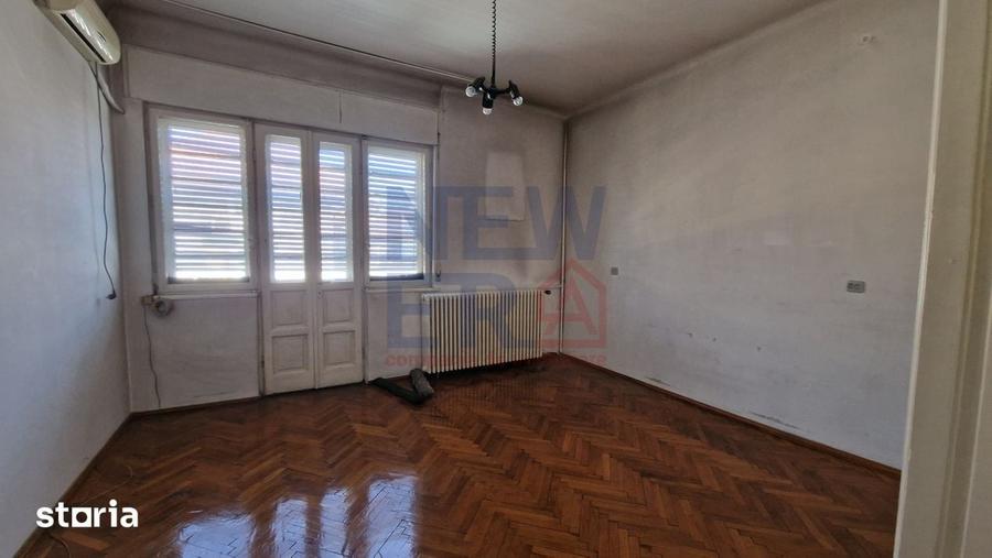 Apartament cu 3 camere în Unirii