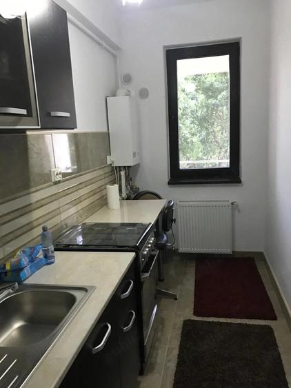 Garsonieră decomandată în Central
