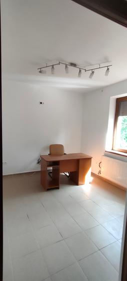 Centru,se vinde apartament decomanadat cu doua camere, pret55000euro - 10