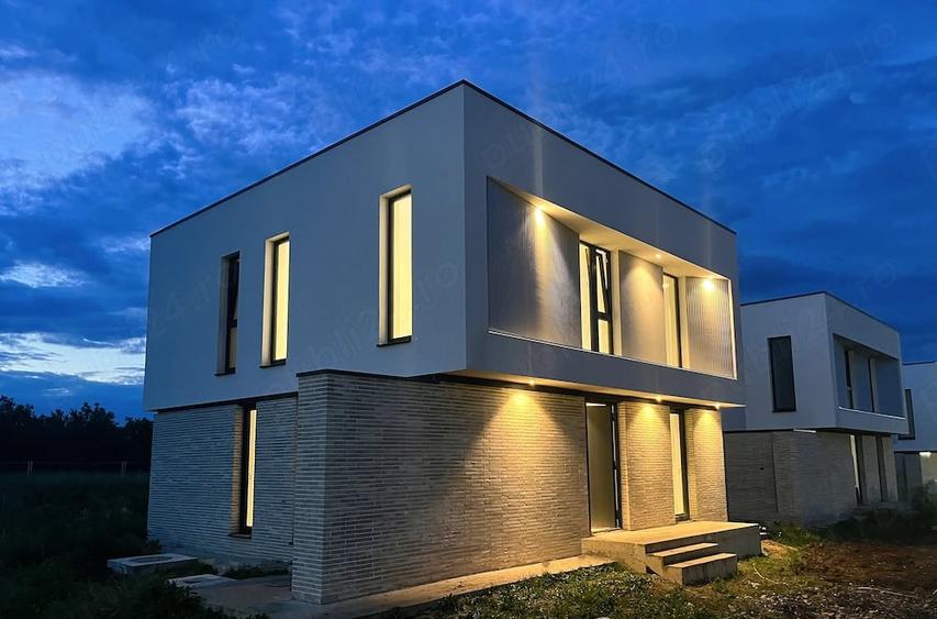 Casă cu 5 camere cu Teren 420 Mp în Nord