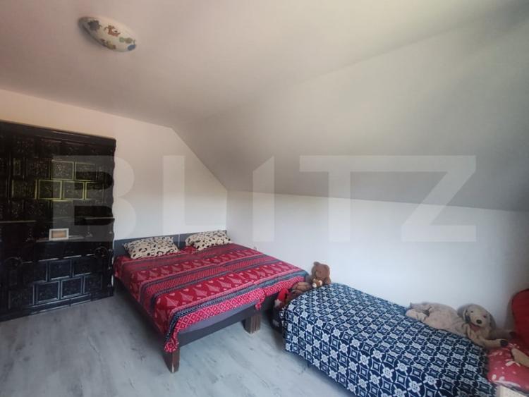 Casa spa?ioasa de vanzare 140 mp utili, teren 11 ari - 5