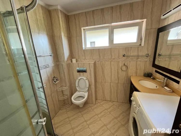 Apartament cu 3 camere decomandat în Bună Ziua