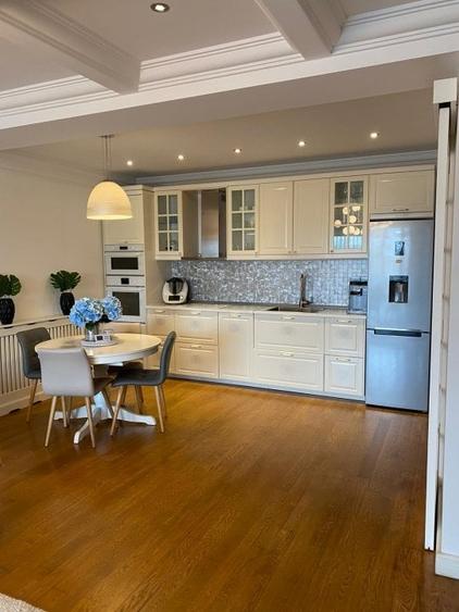 Apartament cu 3 camere decomandat în Ultracentral