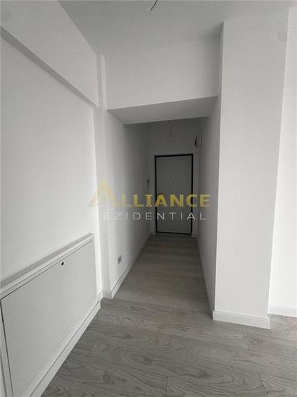 Apartament cu 3 camere decomandat în Fundeni
