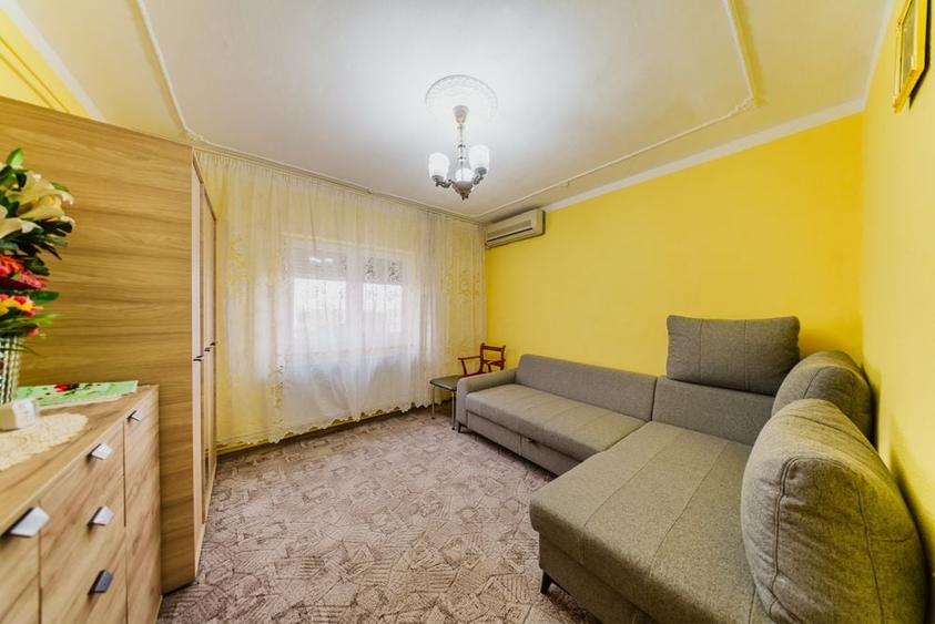 Apartament cu 2 camere decomandat în Intim