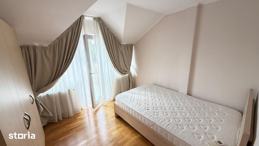 Casă cu 4 camere cu Teren 600 Mp în Central