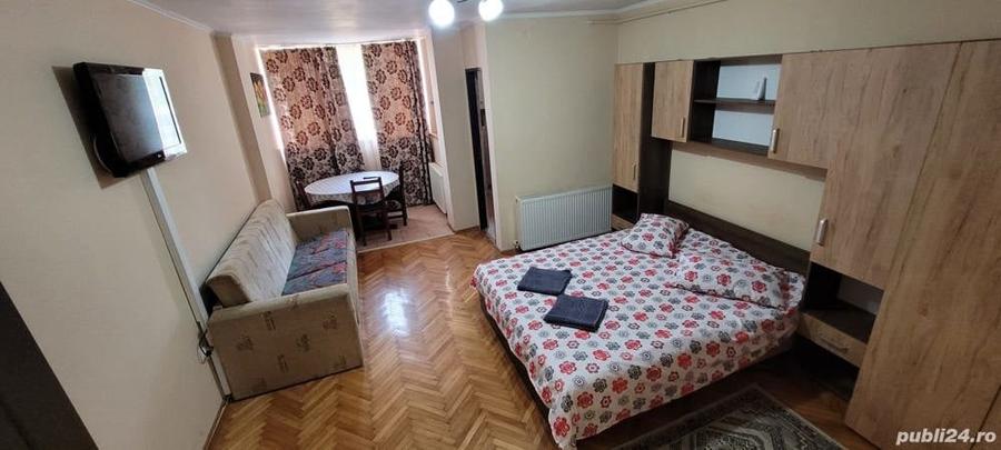 Garsonieră decomandată în Central
