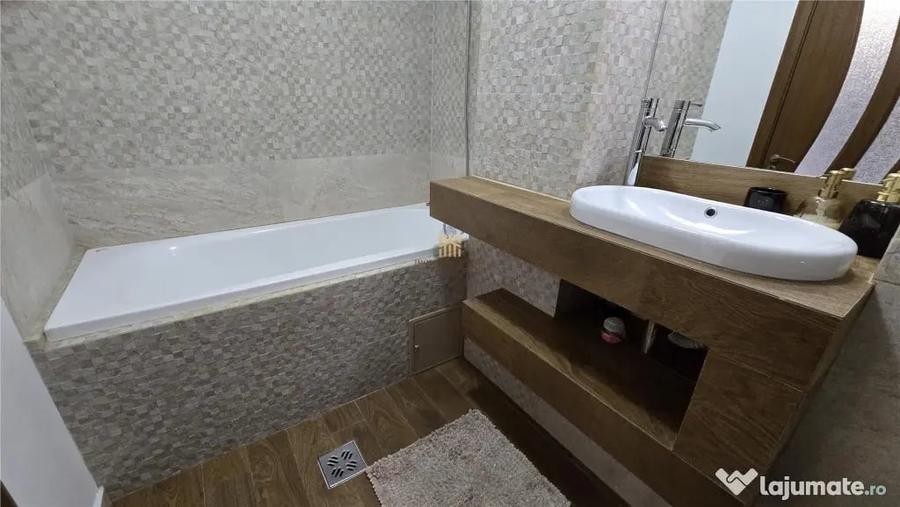 Apartament cu 2 camere decomandat în Ultracentral