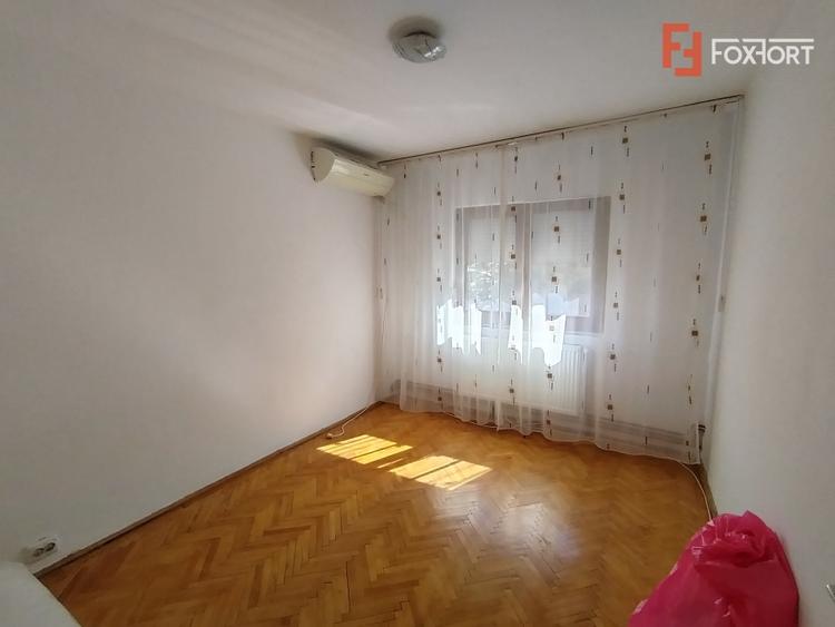 Apartament cu 3 camere decomandat, mobilat în Soarelui