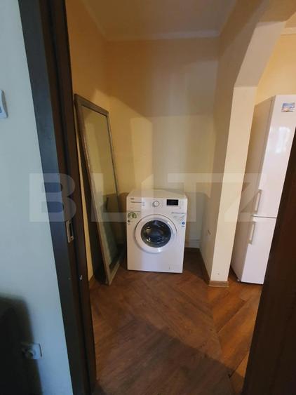 Apartament cu 2 camere semidecomandat, mobilat în Micro 6