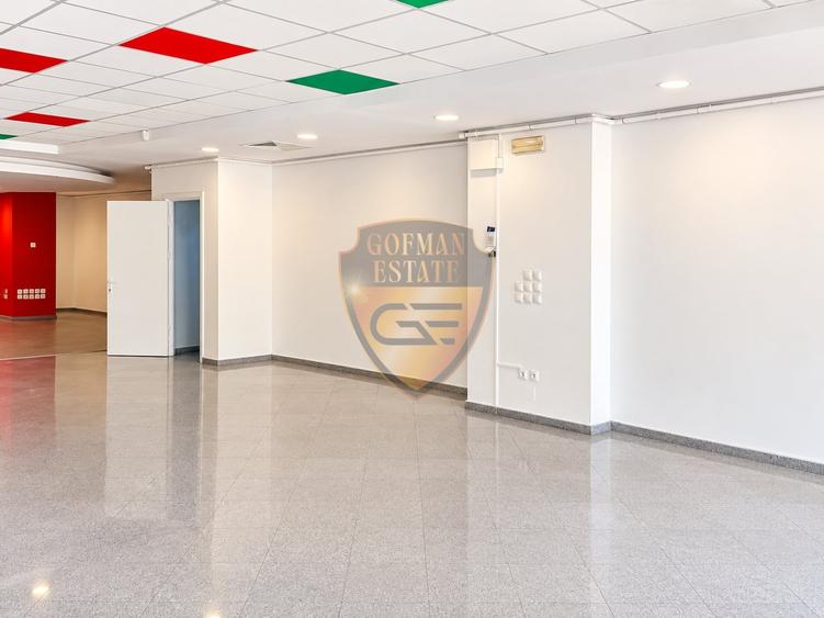 Spațiu comercial, de 580 mp, în Central