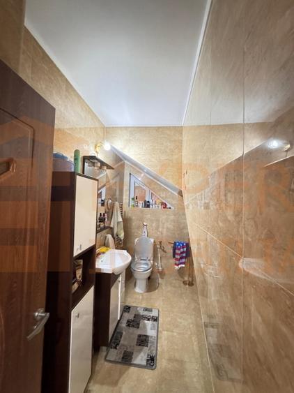 Duplex cu 5 camere cu Canalizare în Mamaia-Sat