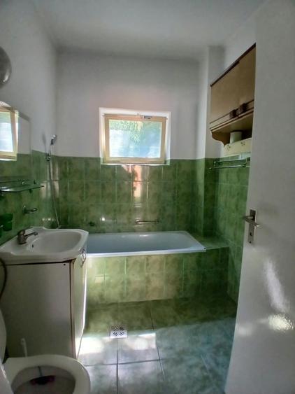 Casă individuală cu 2 camere în Central