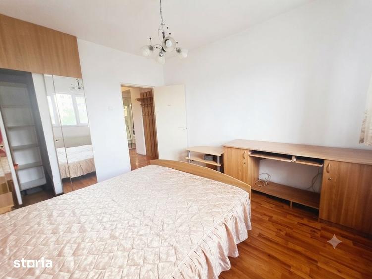 Vand apartament 3 camere cu 2 bai zona Astra - 2