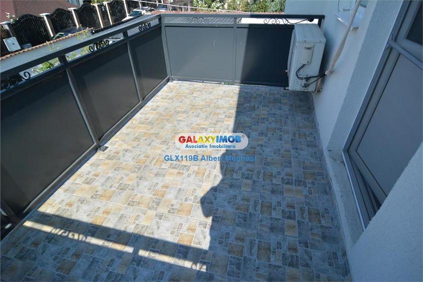 Casă cu 5 camere cu Teren 300 Mp în Est