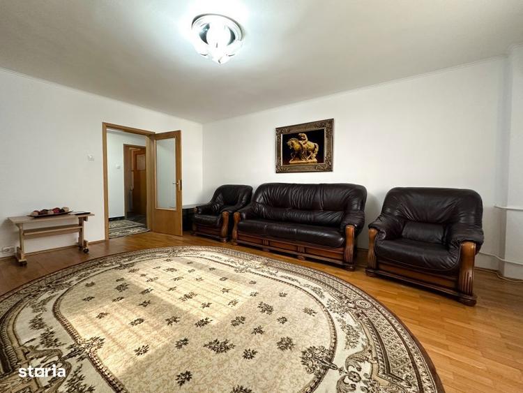 Apartament cu 3 camere, mobilat în Văcăresti