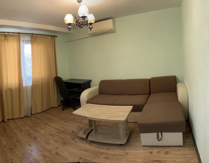 Proprietar inchiriez apartament 2 camere zona Lipovei ! - 1