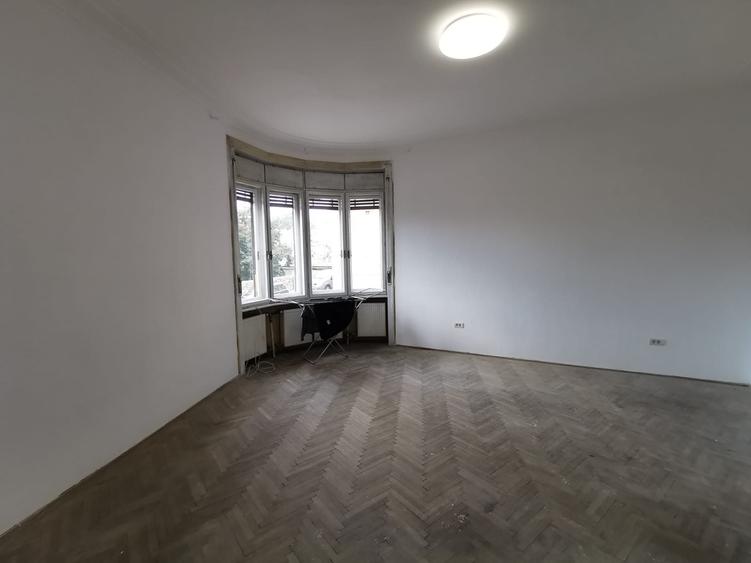 Apartament cu 4 camere circular în Ultracentral