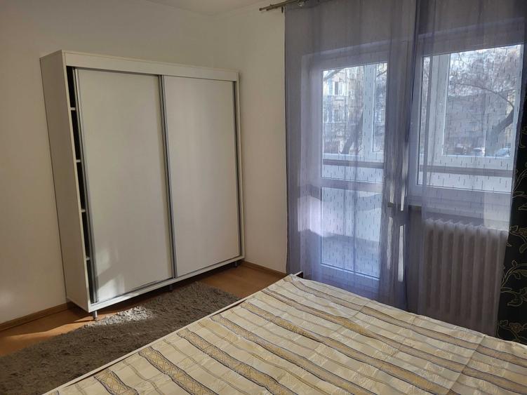 Apartament cu 2 camere decomandat în Vitan