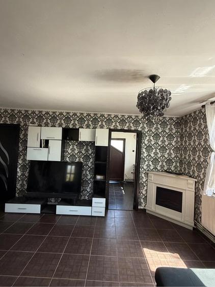 Casă cu 3 camere cu Teren 1300 Mp în Preajba