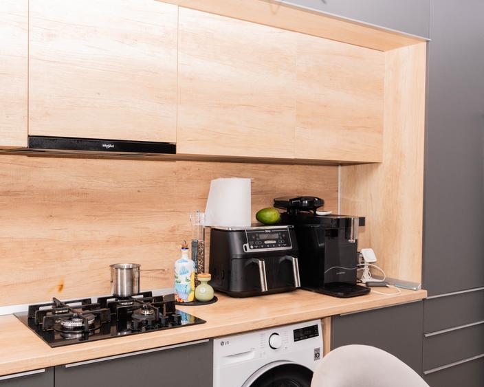 Apartament cu 3 camere decomandat în Km 5