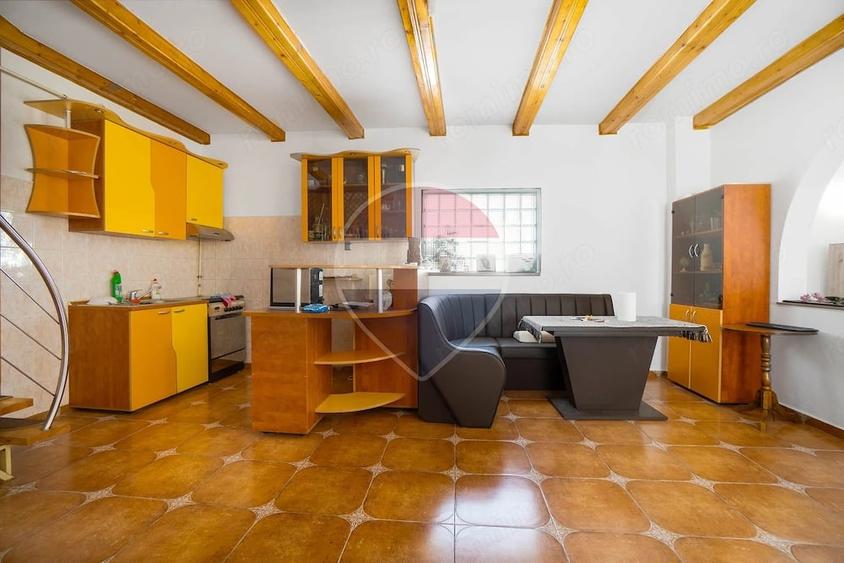 Apartament cu 4 camere decomandat în Centrul Civic