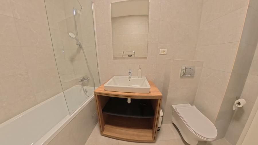 Apartament cu 2 camere decomandat, mobilat în Blumăna