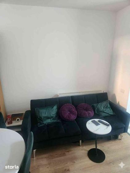 Apartament cu 2 camere decomandat, mobilat în Central