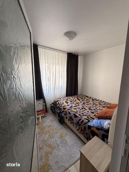Apartament cu 3 camere decomandat în Sud