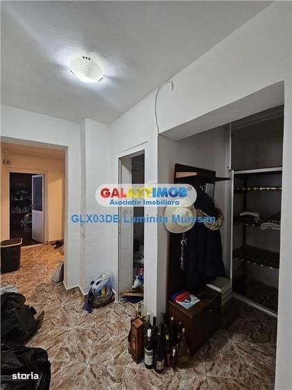 Apartament cu 3 camere decomandat în Central