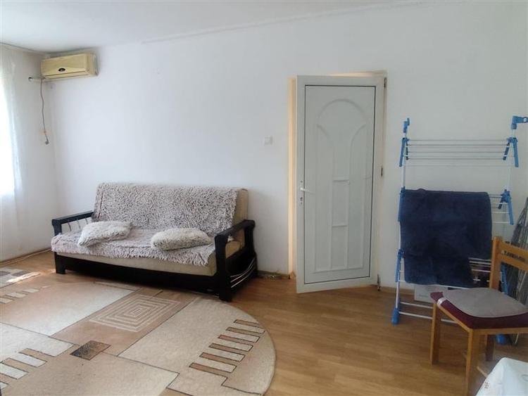Apartament cu 2 camere semidecomandat, mobilat în Nord