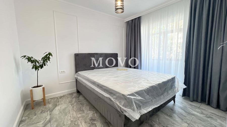 Apartament cu 3 camere semidecomandat, mobilat în Dacia