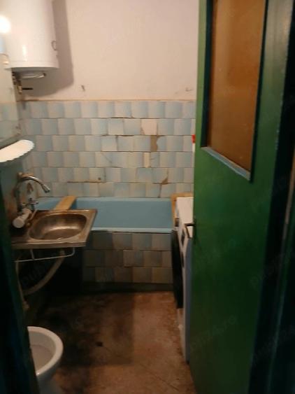 Apartament cu 3 camere decomandat în Agigea