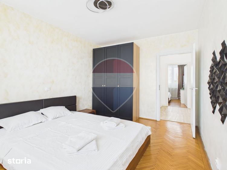 Apartament cu 3 camere în Tei
