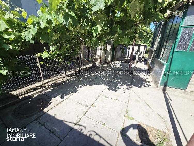 Casă cu 2 camere cu Teren 565 Mp în Grădiște