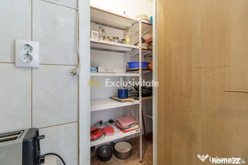 Apartament cu 3 camere decomandat în Valea Oltului