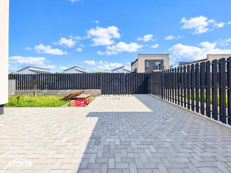 Casă cu 4 camere cu Teren 300 Mp în Sânpetru