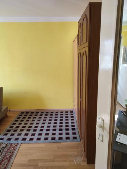 Casă cu 1 camere decomandat în Vasile Aaron