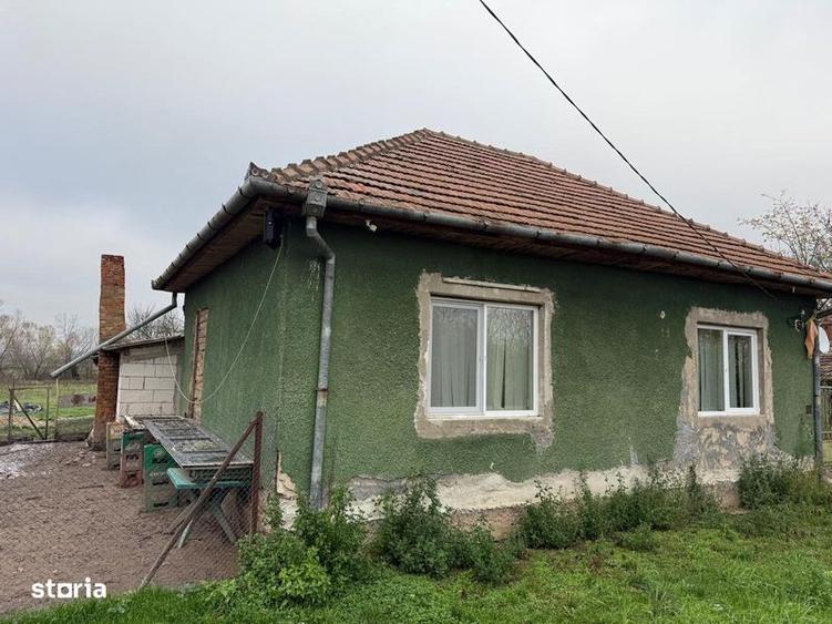 Casă cu 2 camere cu Teren 86 Mp în Vermeș