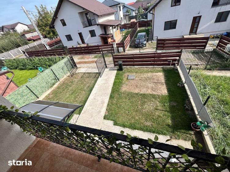Casă cu 6 camere cu Teren 98 Mp în Miroslava