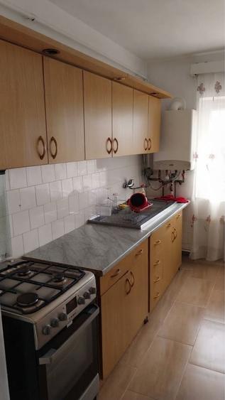 Inchiriez apartament 2 camere situat in centru nou - 1