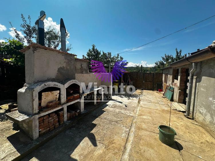 Casă individuală cu 3 camere cu Teren 800 Mp în Ruși