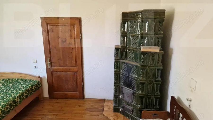 Casă cu 4 camere cu Teren 3166 Mp în Bejan