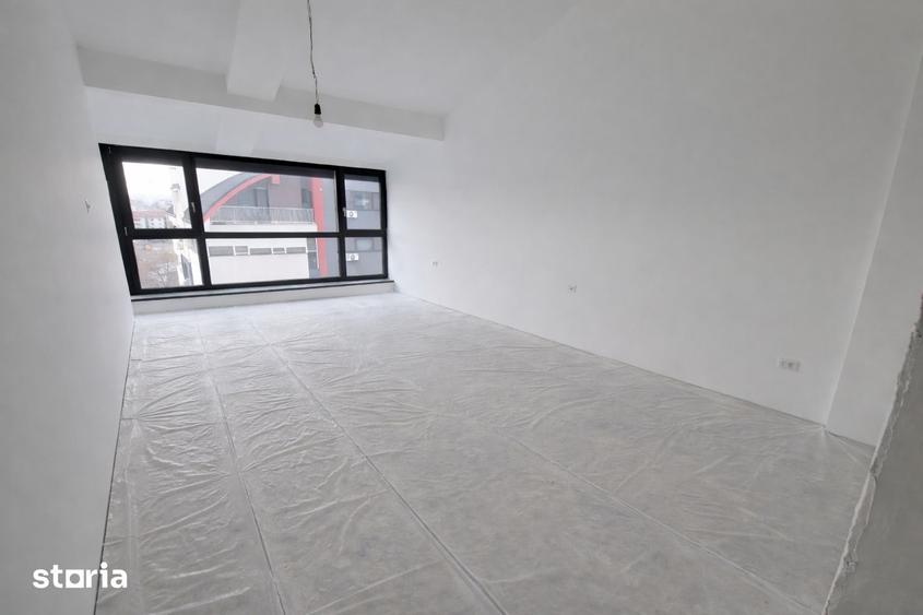 Apartament cu 4 camere în Central