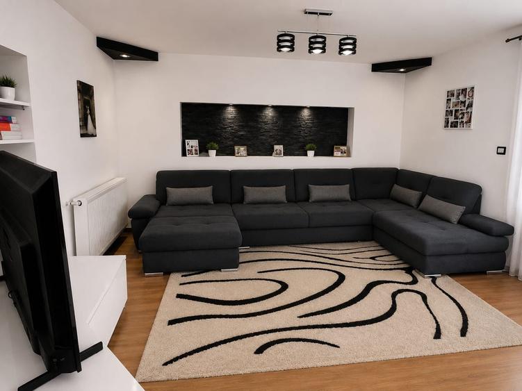 Casă cu 4 camere în Central